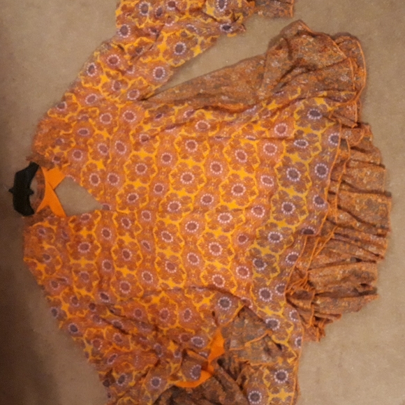 Blouse NWT - Picture 2 of 2